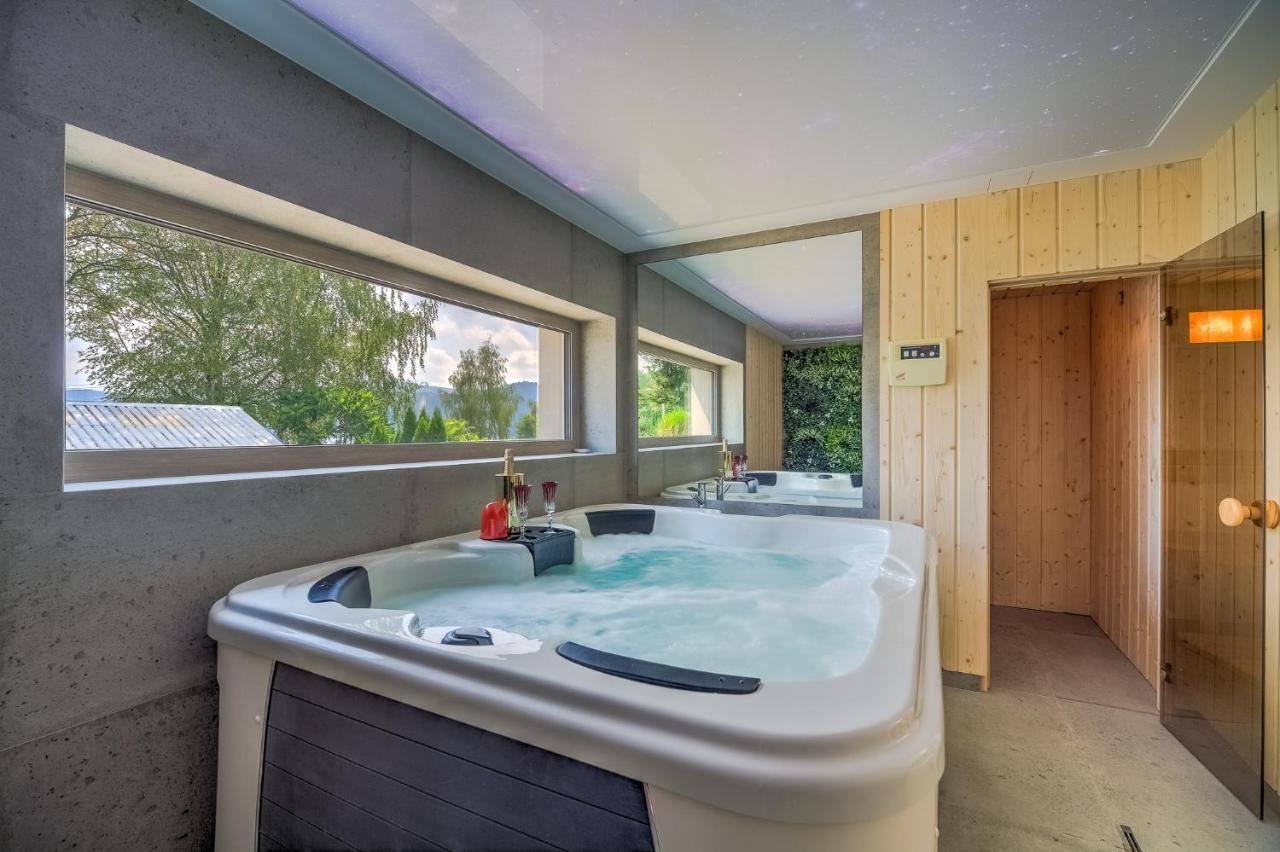 Znamirowickachata SAUNA JACUZZI SPA Znamirowice Zewnętrze zdjęcie